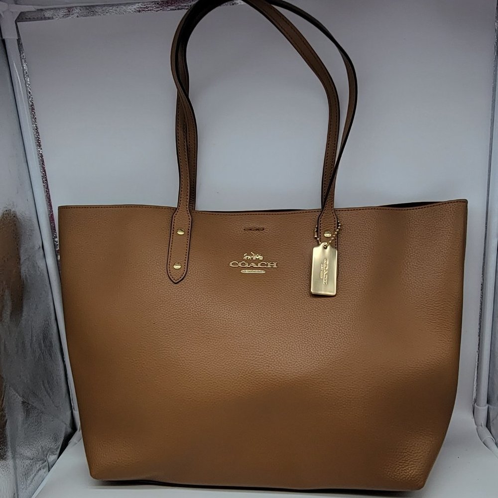Coach Leather Town Tote 72673 Light Saddle